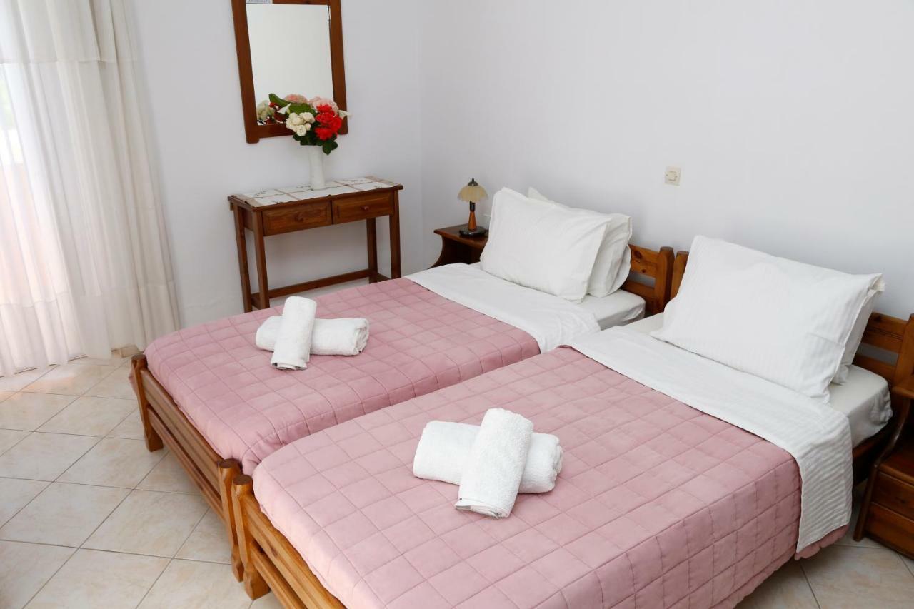 Athina Hotel Rethymno  Bagian luar foto