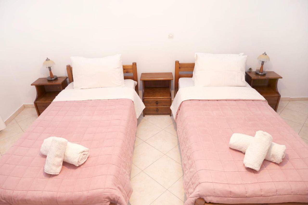 Athina Hotel Rethymno  Bagian luar foto